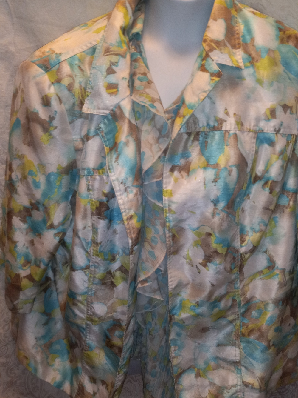 2 Piece Satin Blazer and Blouse To Match Brand TanJay